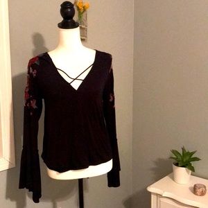 AE Soft & Sexy Embroidered Flare Sleeve Top, Sz S